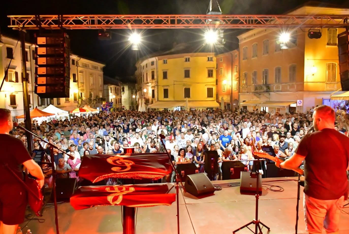 Remix Band uživo