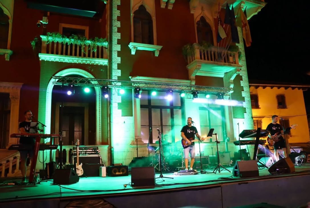 Remix Band na nastupu